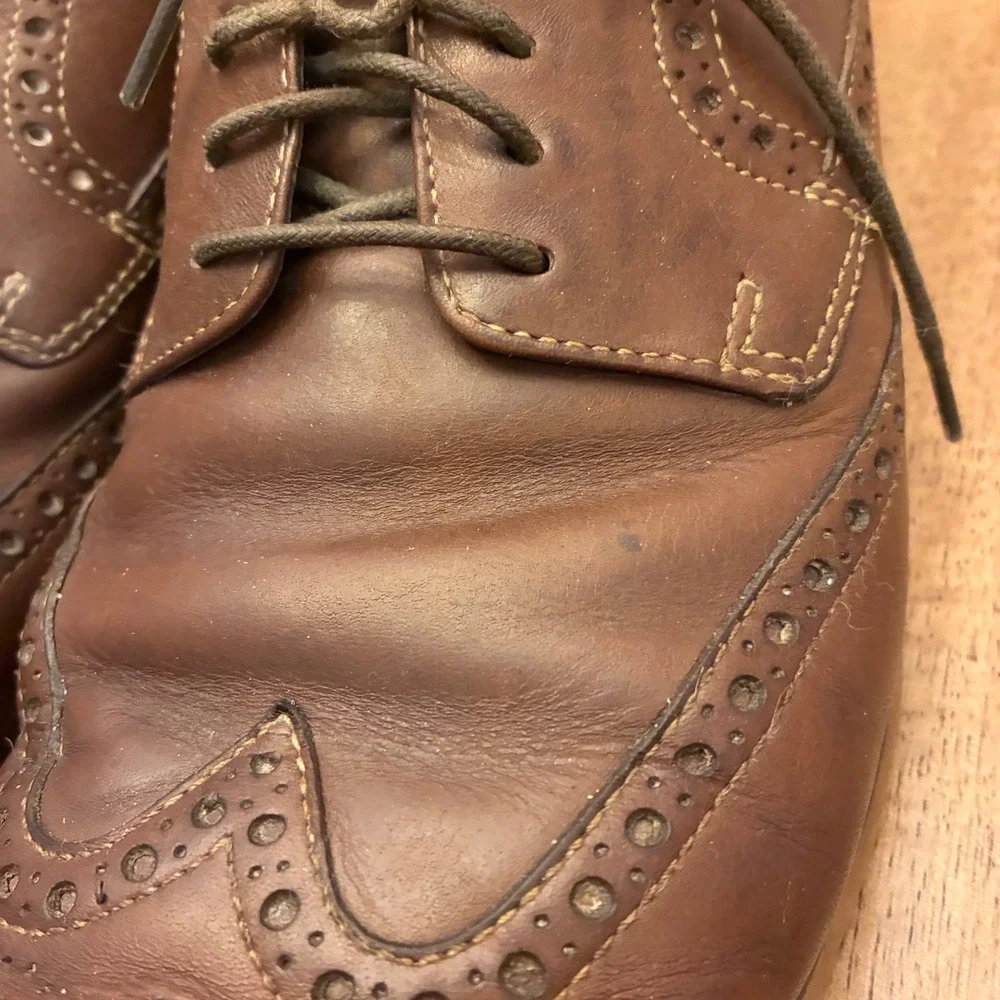 Cole Haan Mens 10.5M Brown Leather Wingtip Brogue Dress Shoes Oxford C10899